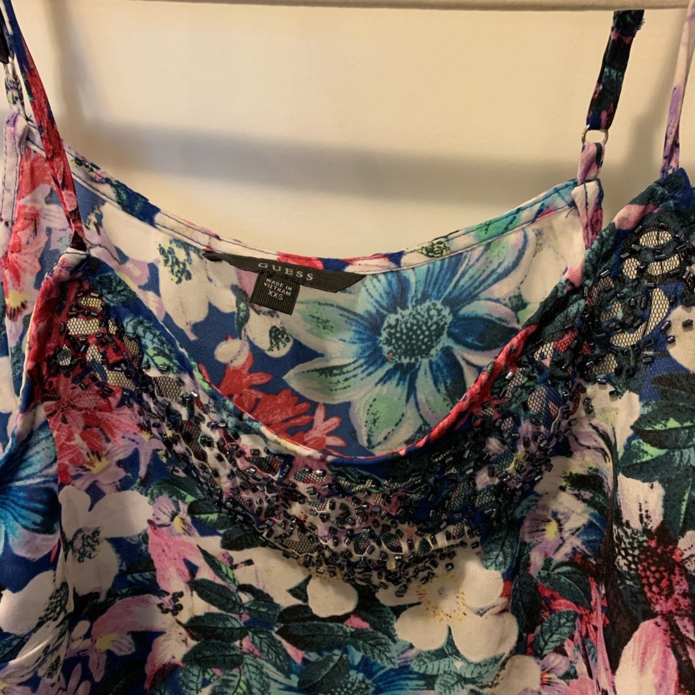 GUESS Tank Top - Picture 2 of 2